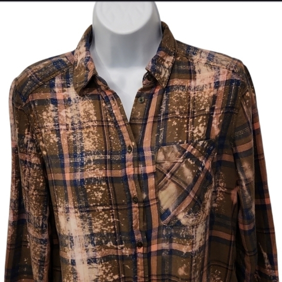 Express Boyfriend Flannel Button Up Gold Metallic - Picture 3 of 7